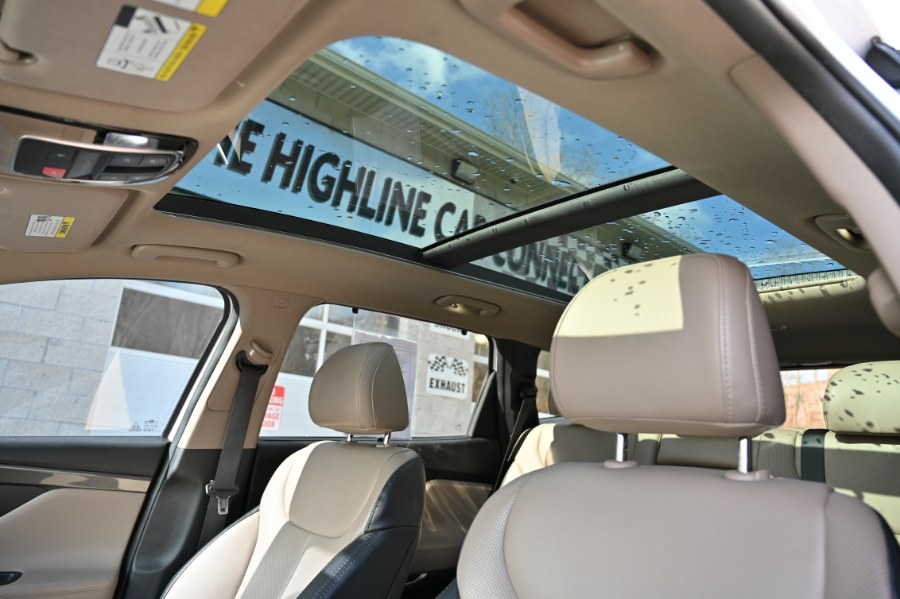 2023 Hyundai Santa Fe SEL AWD photo