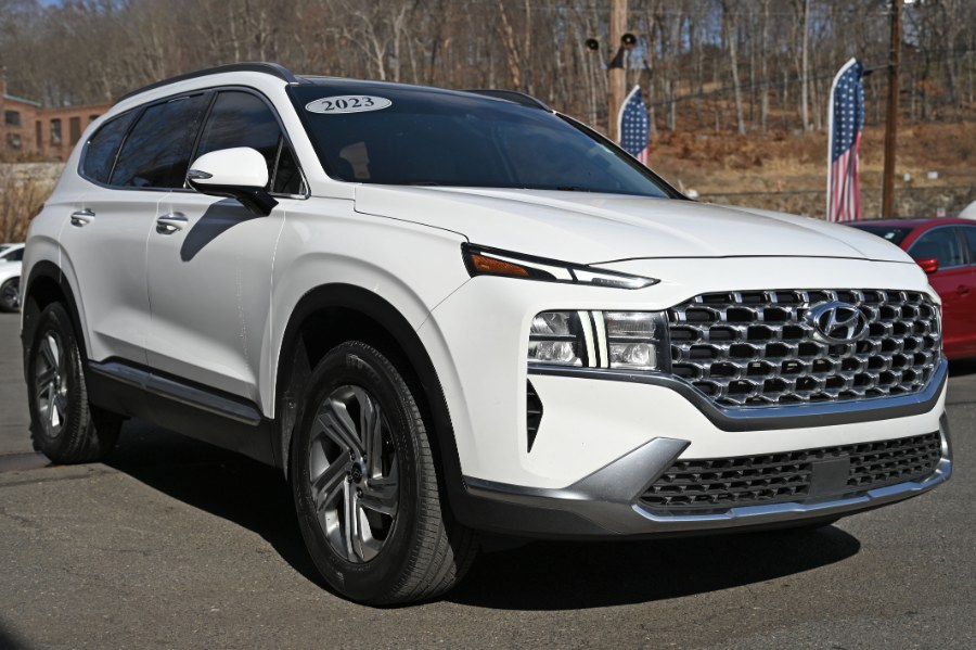 2023 Hyundai Santa Fe SEL AWD photo
