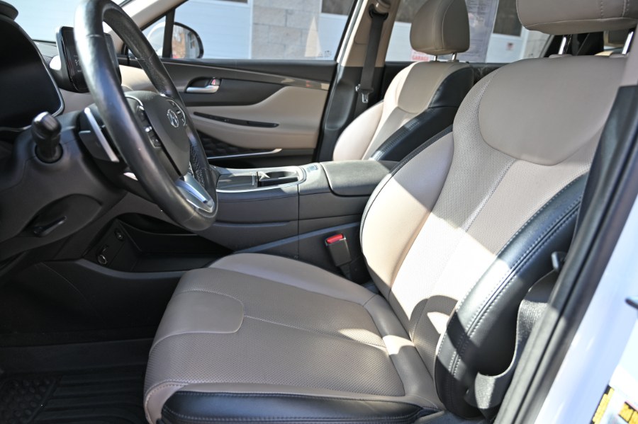2023 Hyundai Santa Fe SEL AWD photo