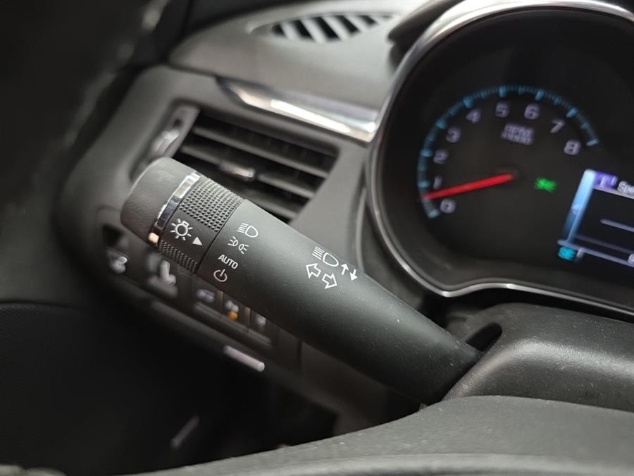2016 Chevrolet Impala 4dr Sdn LTZ w/2LZ photo