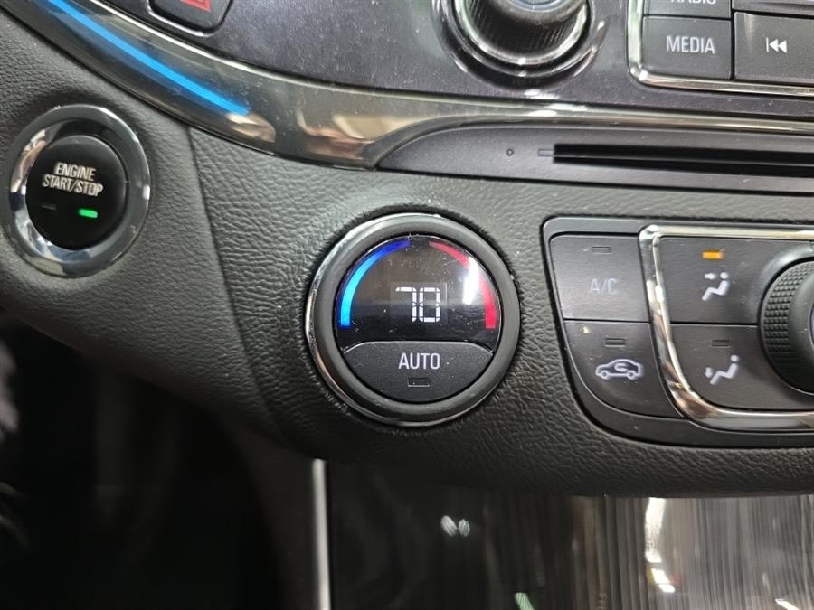 2016 Chevrolet Impala 4dr Sdn LTZ w/2LZ photo