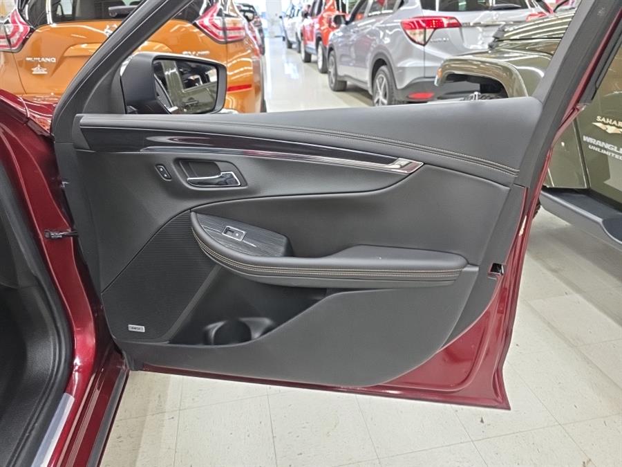 2016 Chevrolet Impala 4dr Sdn LTZ w/2LZ photo