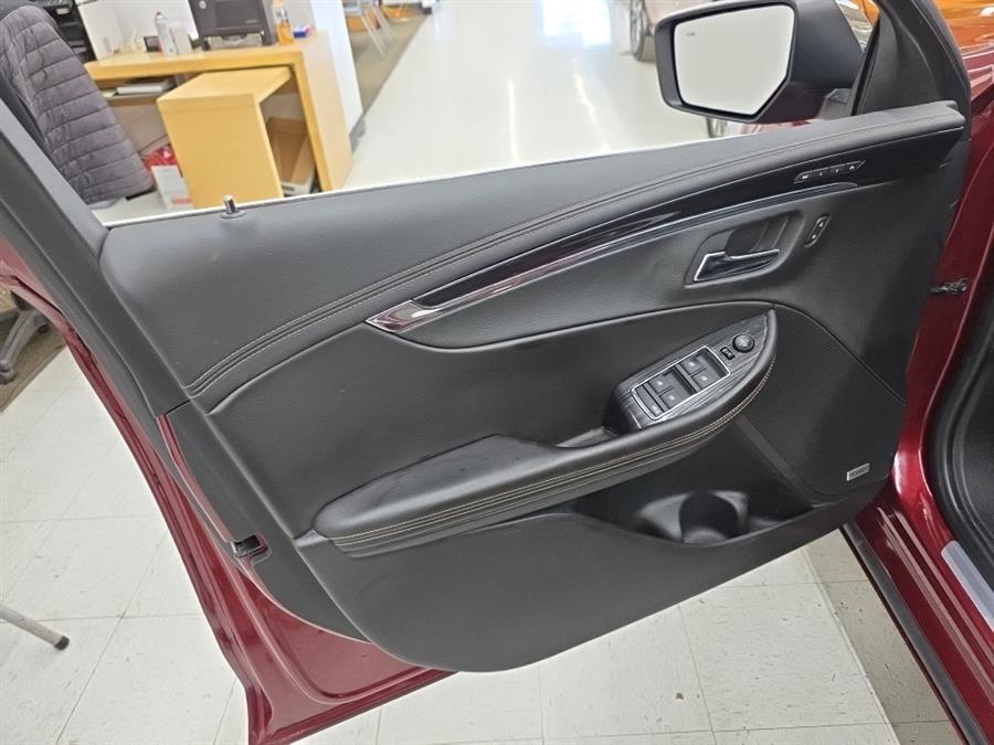 2016 Chevrolet Impala 4dr Sdn LTZ w/2LZ photo