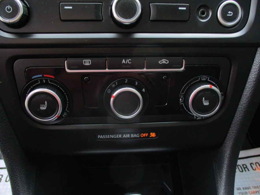 2013 Volkswagen Golf TDI photo