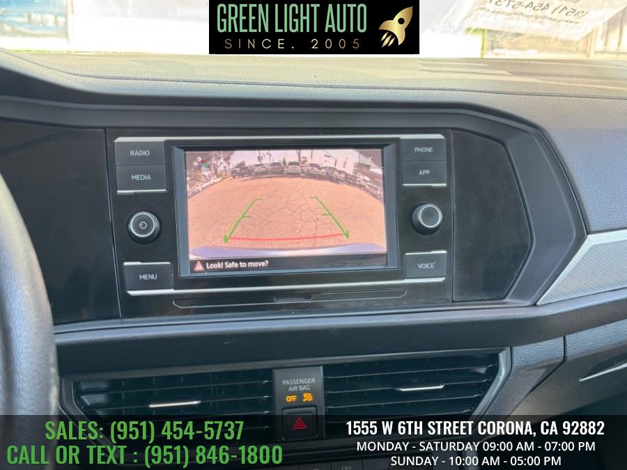 2021 Volkswagen Jetta SE Auto photo
