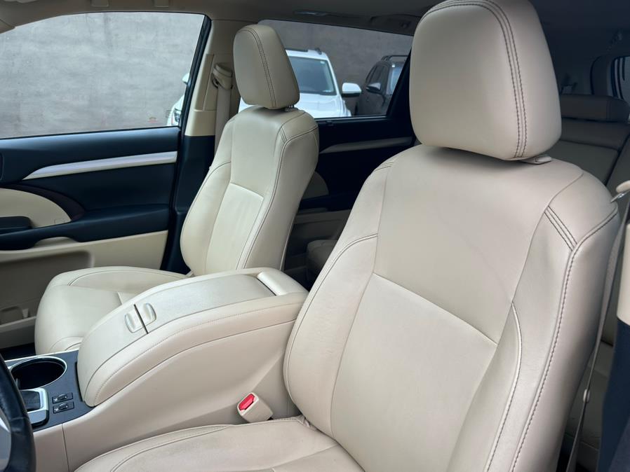 2018 Toyota Highlander XLE V6 AWD (Natl) photo