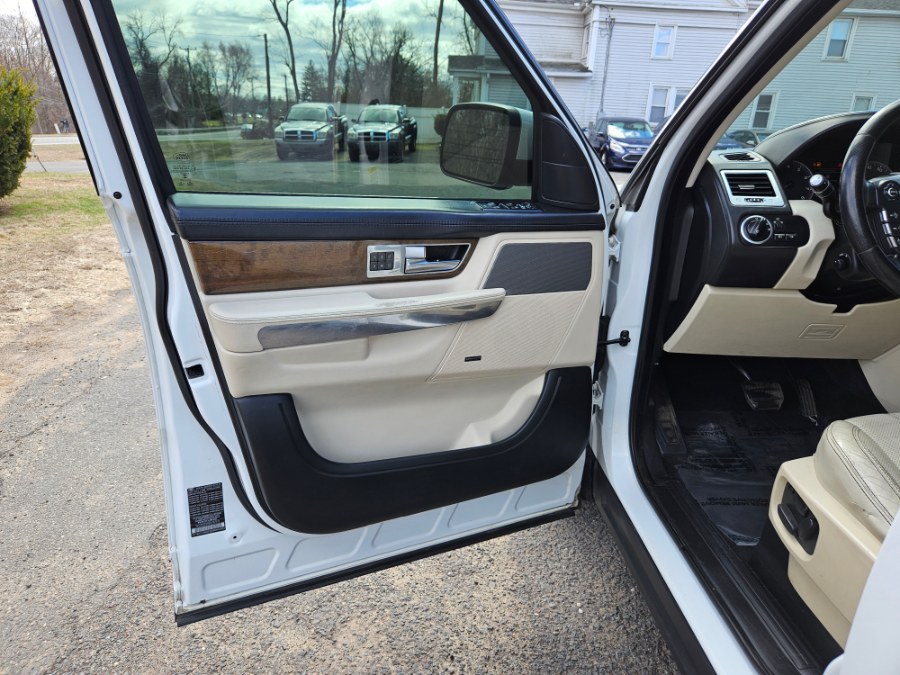 2013 Land Rover Range Rover Sport HSE LUX photo