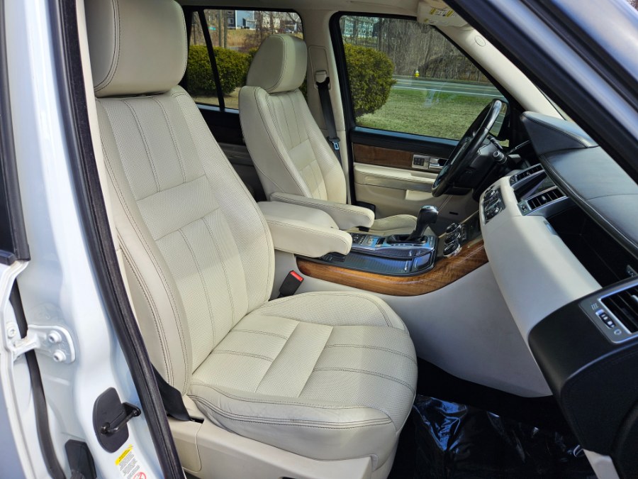 2013 Land Rover Range Rover Sport HSE LUX photo