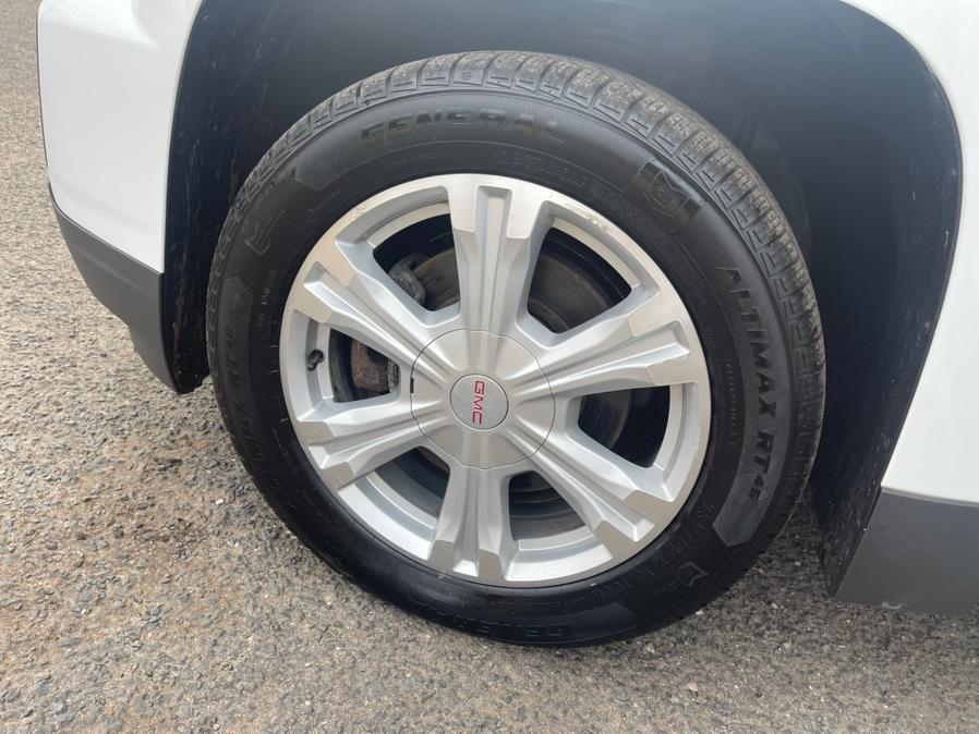 2017 GMC Terrain AWD 4dr SLE w/SLE-1 photo