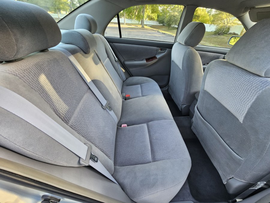 2006 Toyota Corolla CE photo