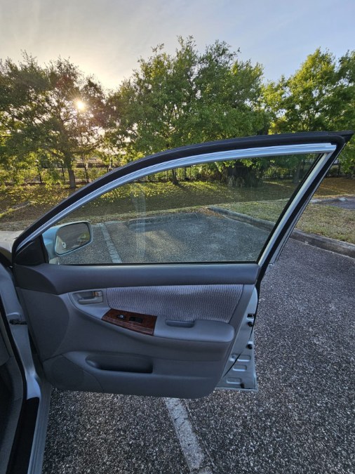 2006 Toyota Corolla CE photo