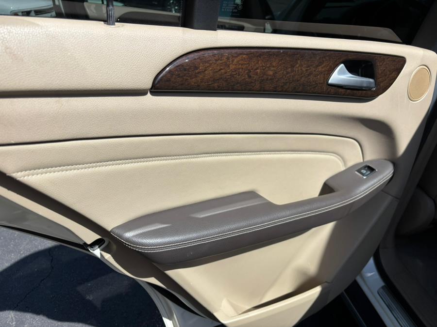 2013 Mercedes-Benz M-Class ML350 4MATIC photo