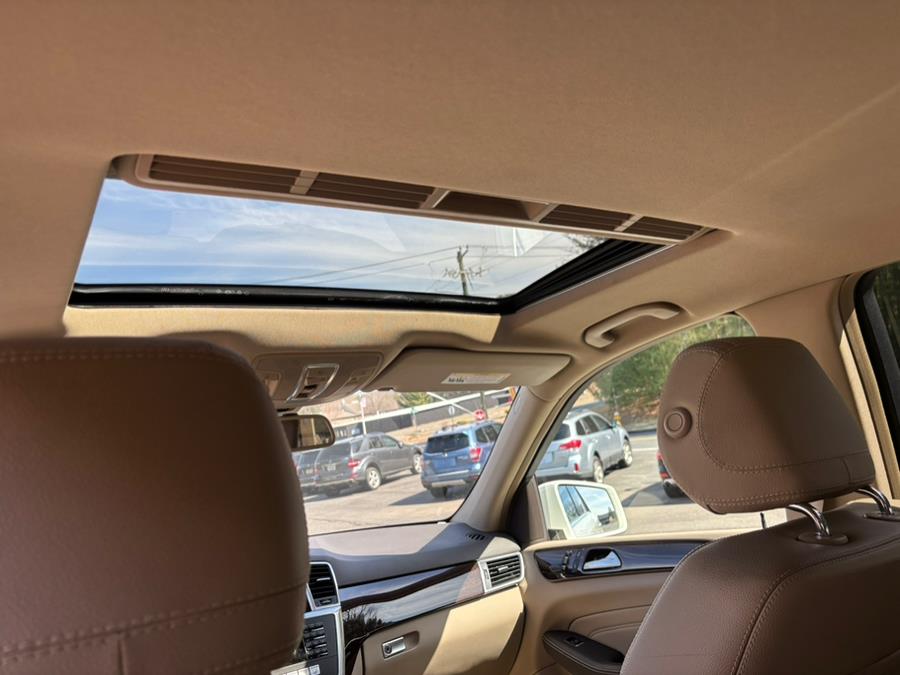 2013 Mercedes-Benz M-Class ML350 4MATIC photo