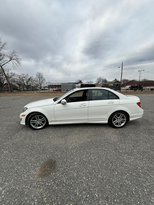 2014 Mercedes-Benz C-Class C300 4MATIC Luxury photo