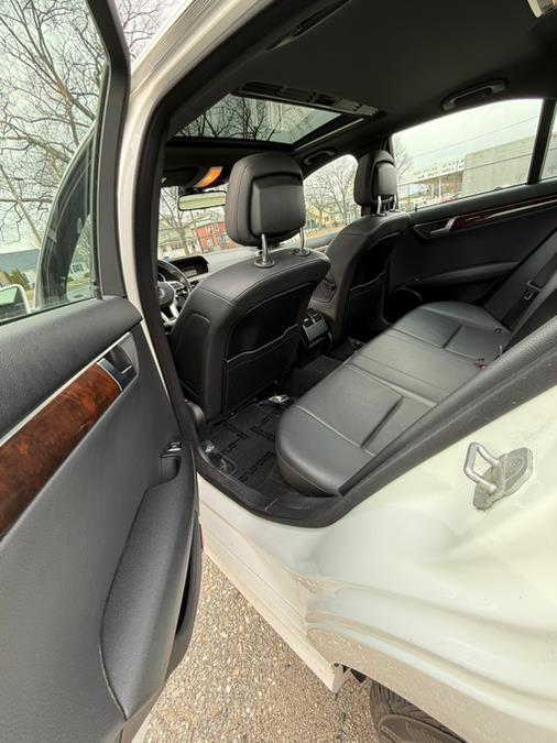 2014 Mercedes-Benz C-Class C300 4MATIC Luxury photo