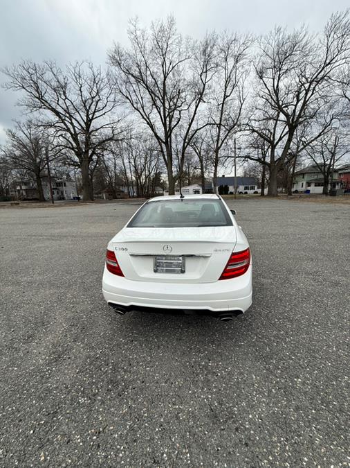 2014 Mercedes-Benz C-Class C300 4MATIC Luxury photo