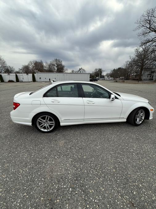 2014 Mercedes-Benz C-Class C300 4MATIC Luxury photo