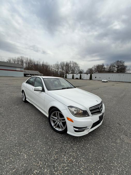 2014 Mercedes-Benz C-Class C300 4MATIC Luxury photo