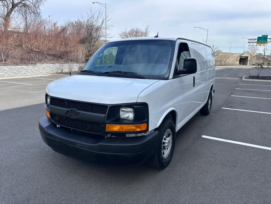 2014 Chevrolet Express 2500 2500 photo