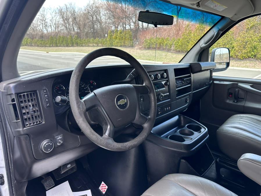 2014 Chevrolet Express 2500 2500 photo