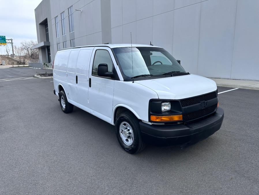 2014 Chevrolet Express 2500 2500 photo