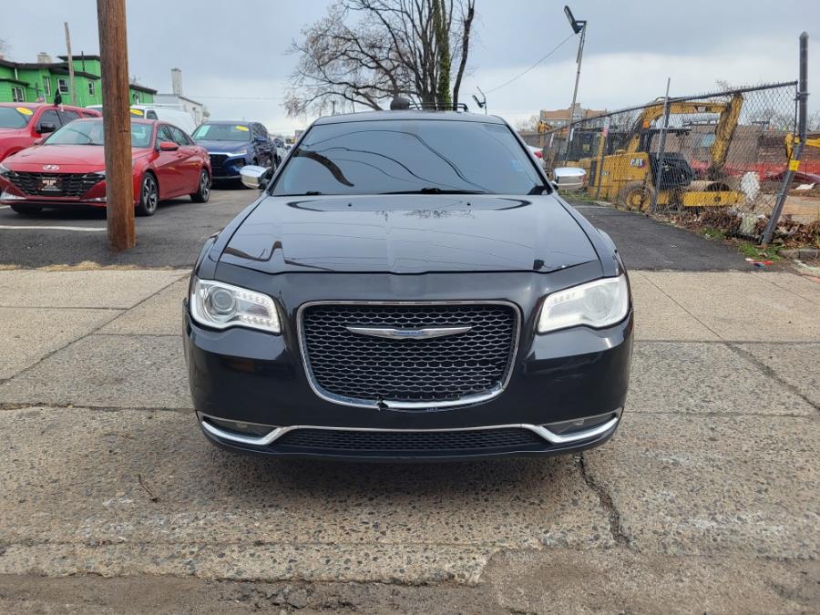 2017 Chrysler 300 300C AWD photo