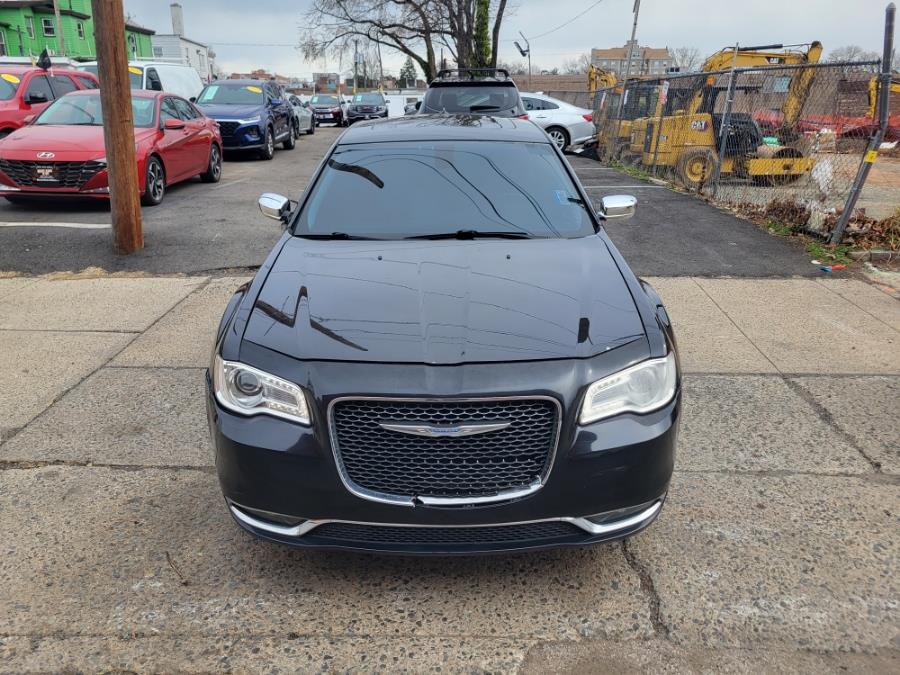 2017 Chrysler 300 300C AWD photo