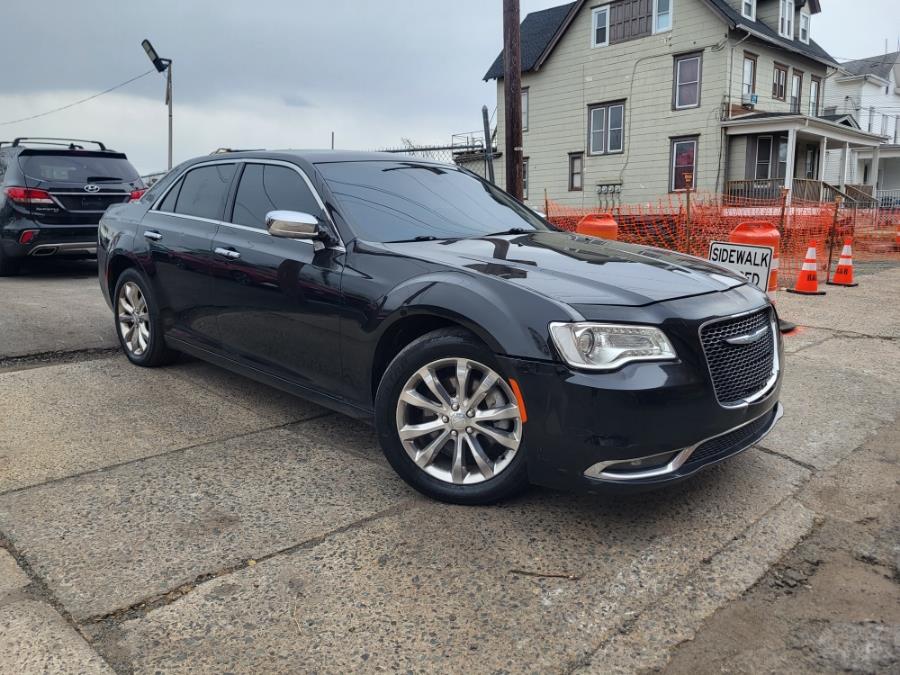 2017 Chrysler 300 300C AWD photo