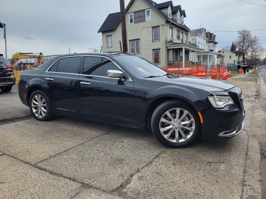 2017 Chrysler 300 300C AWD photo