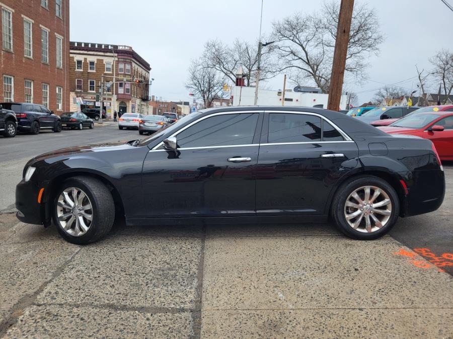 2017 Chrysler 300 300C AWD photo