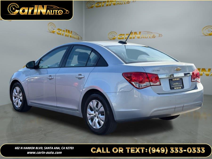 2015 Chevrolet Cruze 4dr Sdn Man LS photo