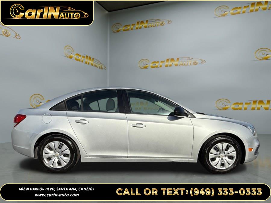 2015 Chevrolet Cruze 4dr Sdn Man LS photo