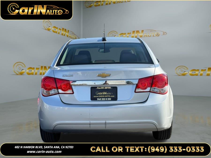 2015 Chevrolet Cruze 4dr Sdn Man LS photo