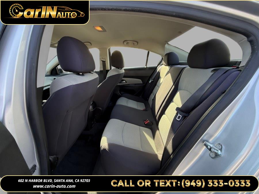 2015 Chevrolet Cruze 4dr Sdn Man LS photo