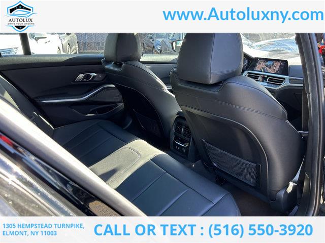 2019 BMW 3-Series 330i photo