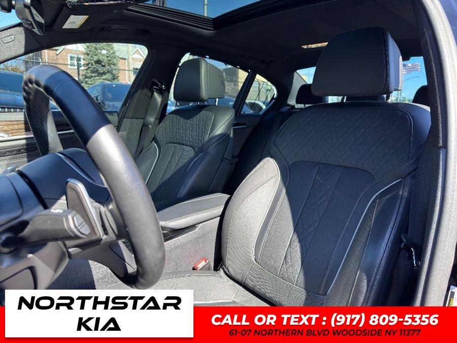 2021 BMW 5-Series 540i xDrive photo