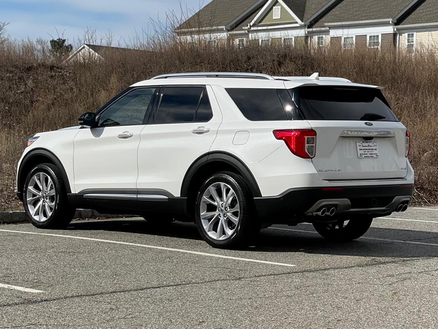 2021 Ford Explorer Platinum 4WD photo