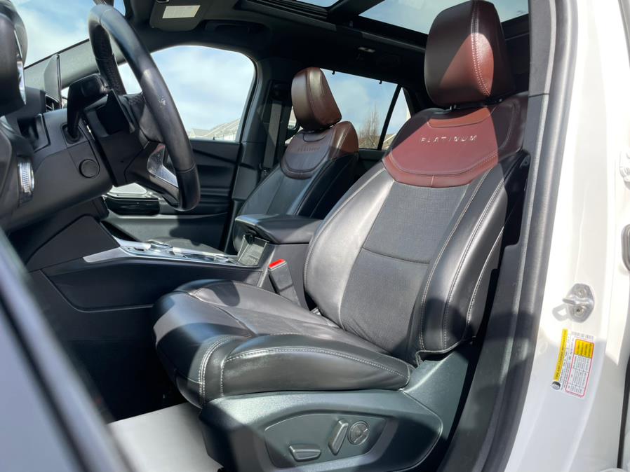 2021 Ford Explorer Platinum 4WD photo