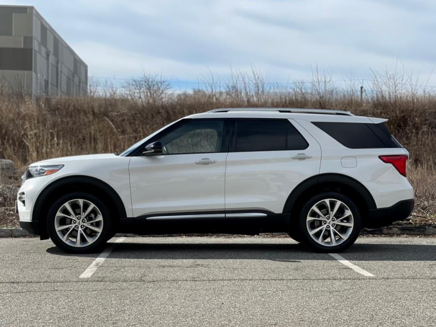 2021 Ford Explorer Platinum 4WD photo