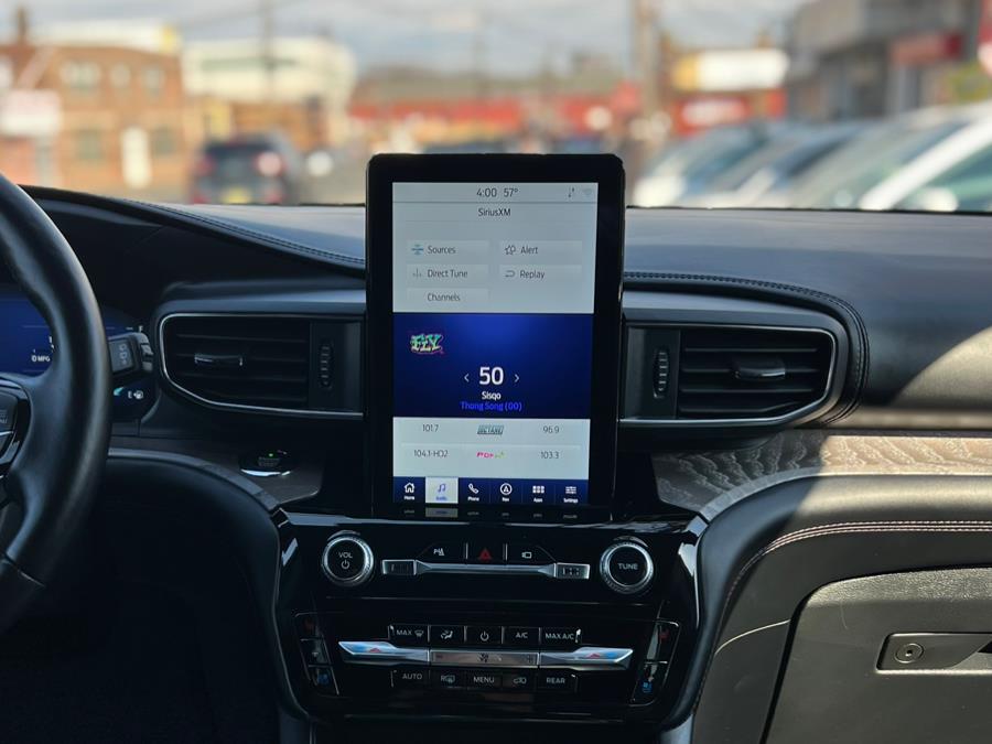 2021 Ford Explorer Platinum 4WD photo