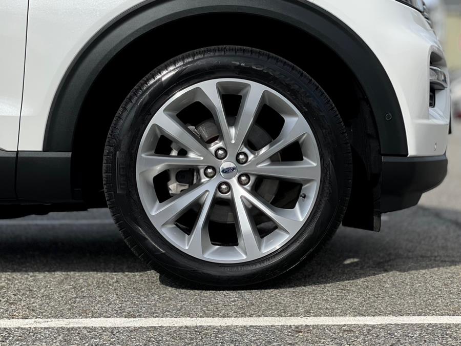 2021 Ford Explorer Platinum 4WD photo