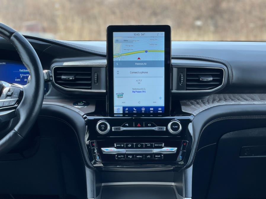 2021 Ford Explorer Platinum 4WD photo