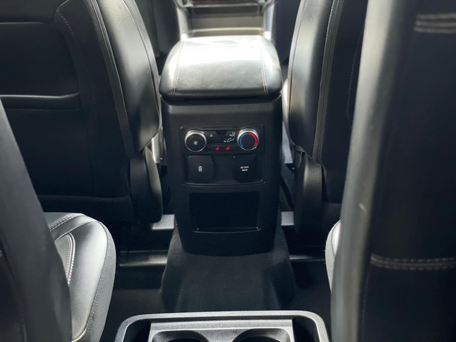2021 Ford Explorer Platinum 4WD photo