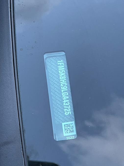 2020 Ford Explorer Platinum 4WD photo