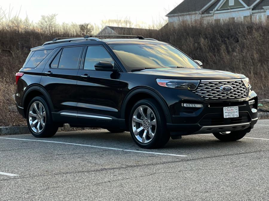 2020 Ford Explorer Platinum 4WD photo
