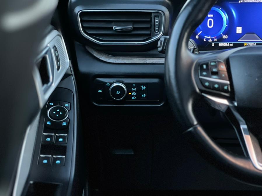 2020 Ford Explorer Platinum 4WD photo