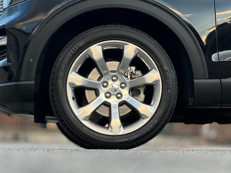 2020 Ford Explorer Platinum 4WD photo