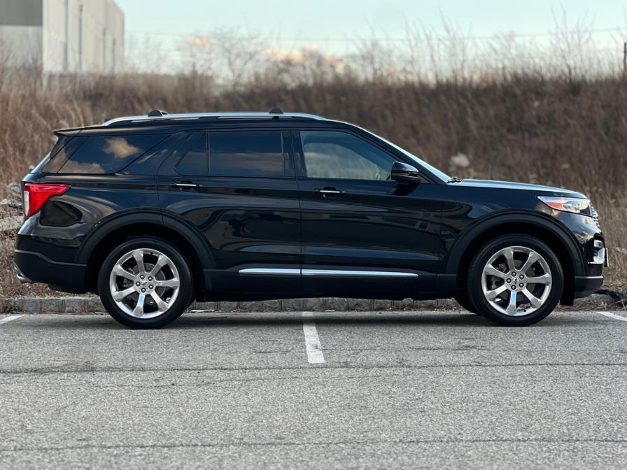 2020 Ford Explorer Platinum 4WD photo