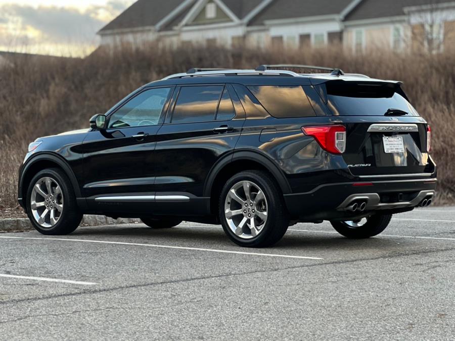 2020 Ford Explorer Platinum 4WD photo