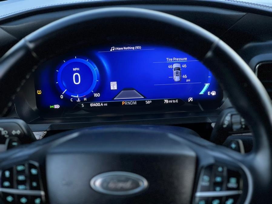 2020 Ford Explorer Platinum 4WD photo